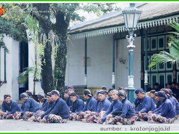Abdi Dalem Palawija : Si Kerdil Kesayangan Raja di Keraton Yogyakarta